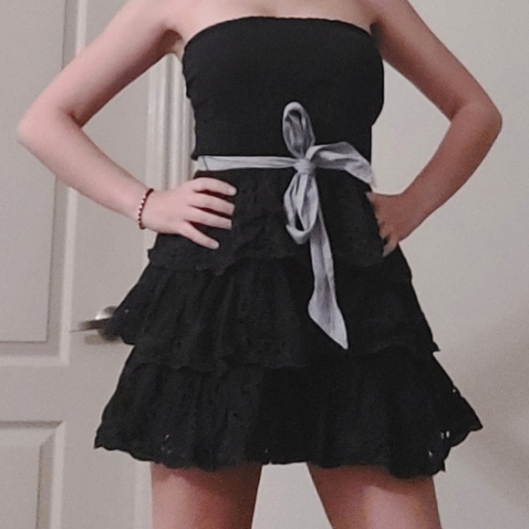 A&F navy blue small dress - Picture 4 of 6